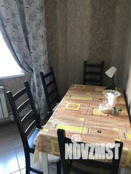 3-к квартира, посуточно, 64м2, 1/2 этаж