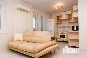 Студия квартира, посуточно, 45м2, 6/18 этаж