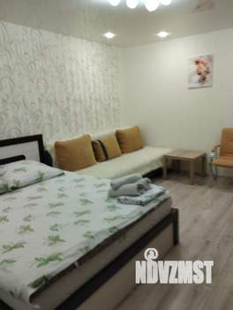 1-к квартира, посуточно, 45м2, 1/18 этаж