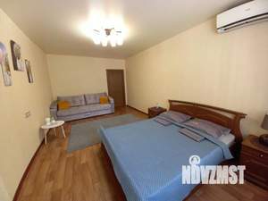 1-к квартира, посуточно, 52м2, 1/1 этаж