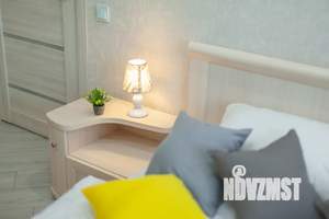 1-к квартира, посуточно, 35м2, 10/25 этаж