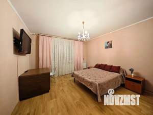 3-к квартира, посуточно, 121м2, 3/10 этаж