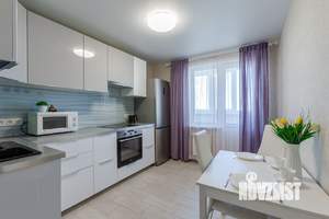 1-к квартира, посуточно, 49м2, 16/22 этаж