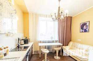 2-к квартира, посуточно, 68м2, 2/16 этаж