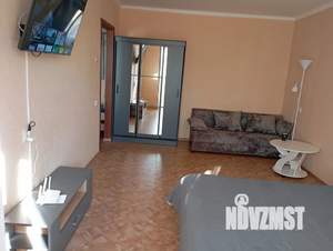 1-к квартира, посуточно, 39м2, 4/9 этаж