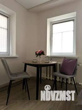 Студия квартира, посуточно, 35м2, 1/2 этаж