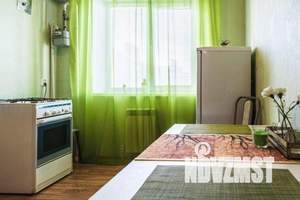 1-к квартира, посуточно, 34м2, 3/3 этаж