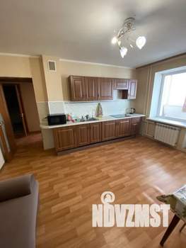 1-к квартира, посуточно, 55м2, 10/18 этаж