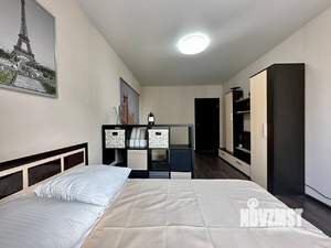 1-к квартира, посуточно, 42м2, 15/24 этаж