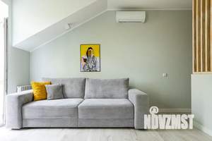 Студия квартира, посуточно, 39м2, 4/4 этаж