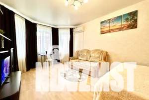 1-к квартира, посуточно, 45м2, 2/10 этаж