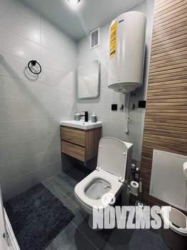 Студия квартира, посуточно, 42м2, 3/20 этаж