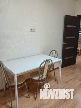 1-к квартира, посуточно, 43м2, 5/23 этаж