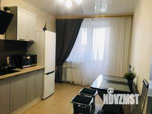 1-к квартира, посуточно, 50м2, 1/1 этаж