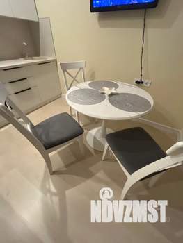 Студия квартира, посуточно, 30м2, 2/10 этаж