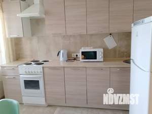 1-к квартира, посуточно, 34м2, 4/15 этаж