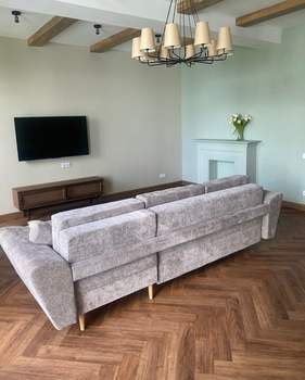 5-к квартира, на длительный срок, 250м2, 3/3 этаж