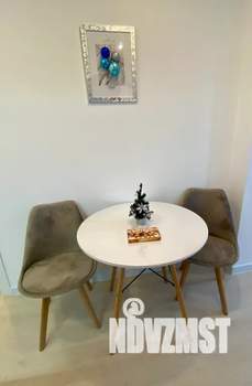 Студия квартира, посуточно, 30м2, 1/10 этаж