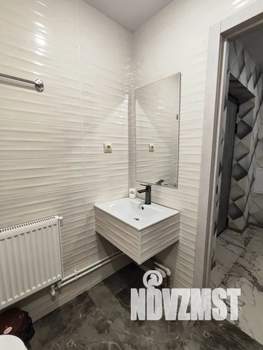 Студия квартира, посуточно, 30м2, 18/27 этаж