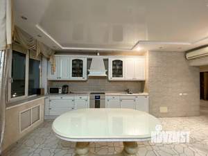 3-к квартира, на длительный срок, 122м2, 20/25 этаж