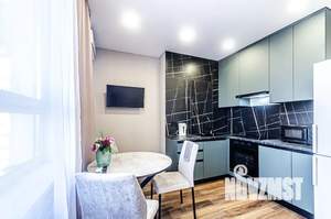 1-к квартира, посуточно, 40м2, 11/24 этаж