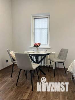 Студия квартира, посуточно, 35м2, 1/2 этаж