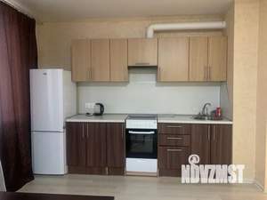 1-к квартира, посуточно, 38м2, 13/25 этаж