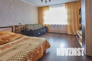 1-к квартира, посуточно, 42м2, 8/10 этаж