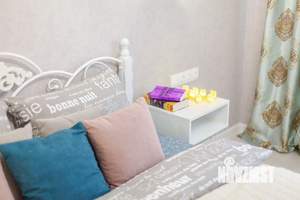 1-к квартира, посуточно, 38м2, 7/10 этаж