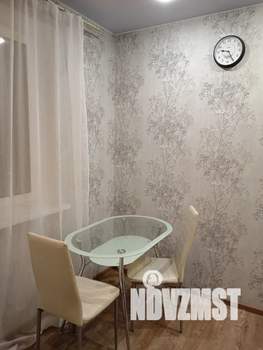 1-к квартира, посуточно, 40м2, 8/21 этаж