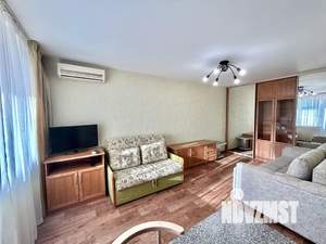 Студия квартира, посуточно, 38м2, 15/16 этаж