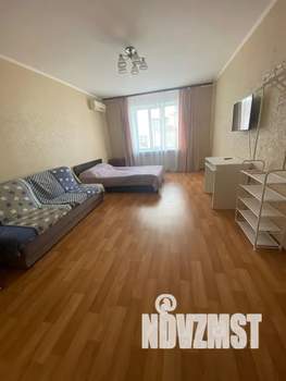 1-к квартира, посуточно, 55м2, 10/18 этаж