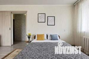 1-к квартира, посуточно, 38м2, 4/5 этаж