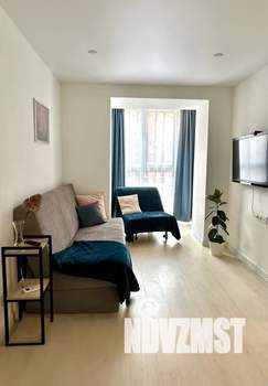 Студия квартира, посуточно, 30м2, 1/10 этаж