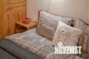 1-к квартира, посуточно, 38м2, 7/10 этаж