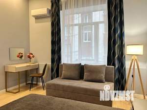 Студия квартира, посуточно, 40м2, 2/4 этаж