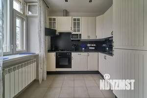 2-к квартира, посуточно, 60м2, 3/5 этаж