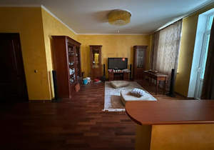 3-к квартира, на длительный срок, 101м2, 2/5 этаж
