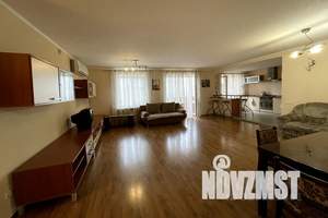 3-к квартира, посуточно, 120м2, 10/10 этаж