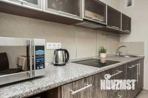 1-к квартира, посуточно, 50м2, 9/25 этаж