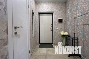 1-к квартира, посуточно, 35м2, 7/25 этаж