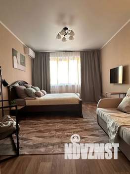 1-к квартира, посуточно, 42м2, 15/16 этаж