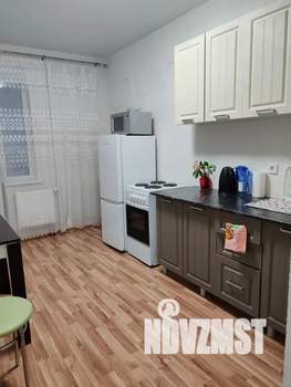 1-к квартира, посуточно, 45м2, 21/25 этаж