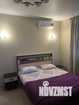 1-к квартира, посуточно, 40м2, 18/25 этаж