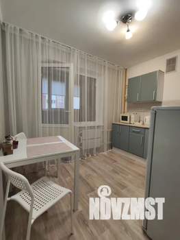 1-к квартира, посуточно, 37м2, 3/10 этаж