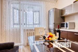 1-к квартира, посуточно, 47м2, 1/1 этаж