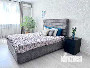 1-к квартира, посуточно, 55м2, 8/24 этаж