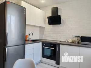 1-к квартира, посуточно, 40м2, 4/10 этаж