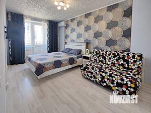 1-к квартира, посуточно, 35м2, 3/3 этаж