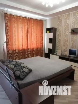 Студия квартира, посуточно, 60м2, 18/18 этаж